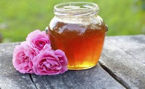 گلاب و عسل برای پوست